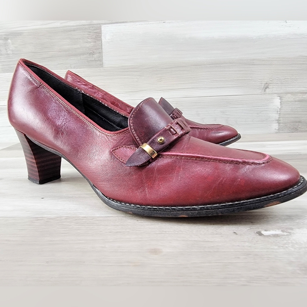 Vintage Revelations Heeled Deep Red Leather Loafer Women's Size 8½M USA Made